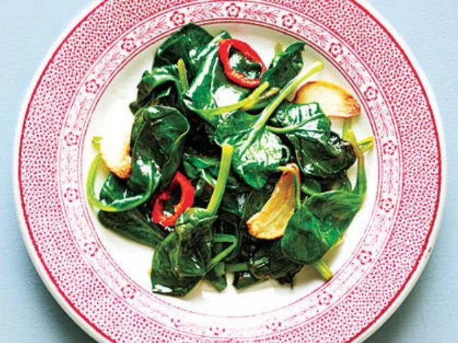 Wilted Spinach with Fresh Red Chile