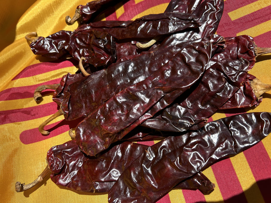 Machine Dried Chile Pods. MILD